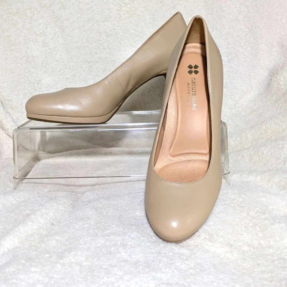 Women's Naturalizer Michelle Nude Pump, Contemporary, Business, Event, Sz‎ 9.5